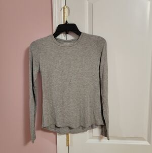 Womens Chi Chi Heather Gray Long Sleeve Rayon Top- S- Everyday, Staple, Layer